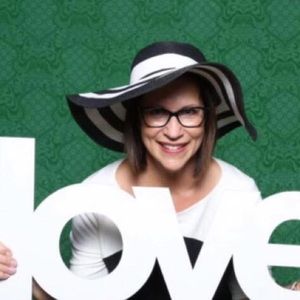 Meet your Posher, Sandy